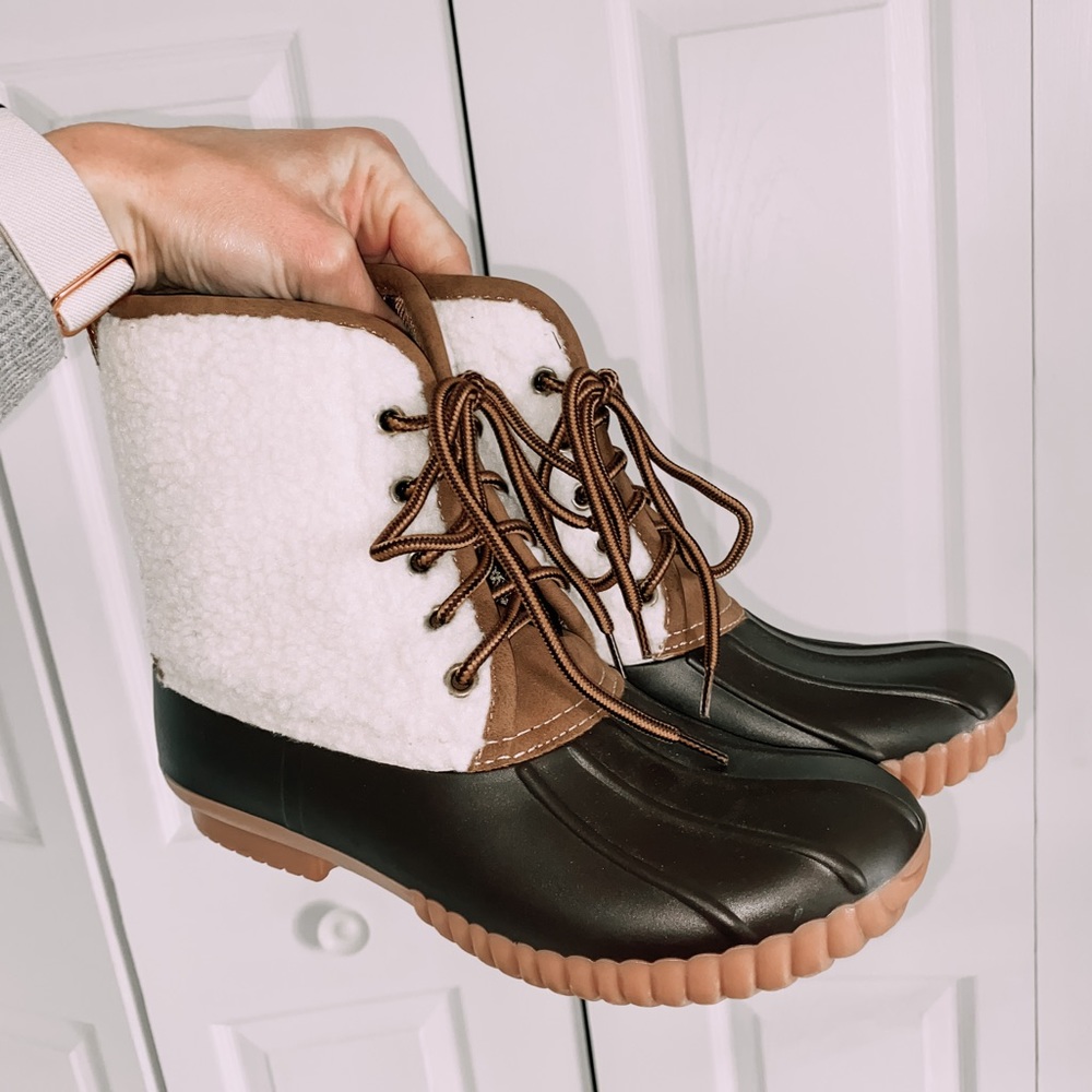 Marley Lilly Duck Boots *LIKE NEW*